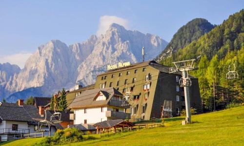 Slovinsko pri jazere Jasna a Národnom parku Triglav: Hotel Alpina *** s polpenziou a zľavou do wellness centra
