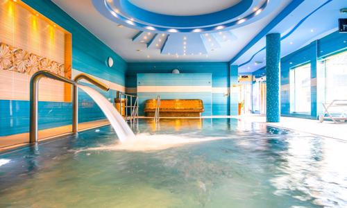 Veľký Meder pri aquaparku Thermal Corvinus v Spa & Wellness Hoteli Orchidea *** s polpenziou a bazénom + sauny