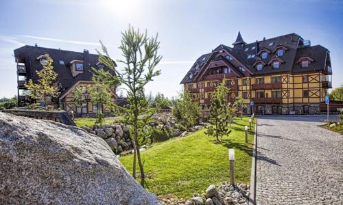 Vysoké Tatry pod Lomnickým štítom Aplend Hotel Kukučka **** s raňajkami, vyžitím pre deti a wellness