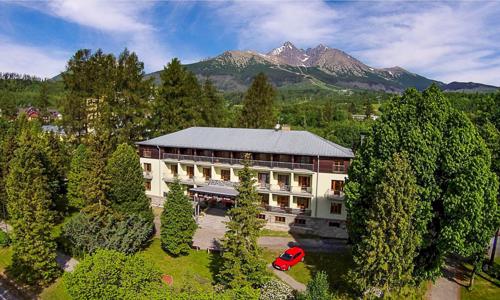 Vysoké Tatry: Tatranská Lomnica v modernom Hoteli Lujza Major *** s raňajkami a vstupom do wellness