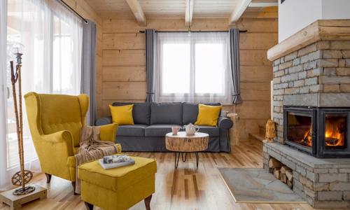 Zakopane v blízkosti termálnych kúpeľov: Štýlové drevené chatičky Tatra Wood House až pre 8 osôb + raňajky